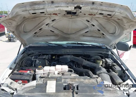 2001 Ford F-250 Xl/Xlt z USA, uszkodzony, nr VIN 1FTNF20L81EB33121